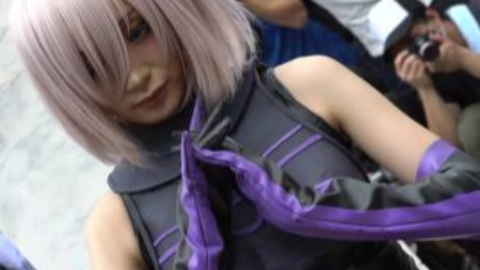 日本漫展小姐姐cosplay现场黑色制服诱惑