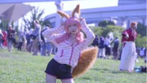 日本漫展cosplay现场捕获一只可爱性感的小狐狸