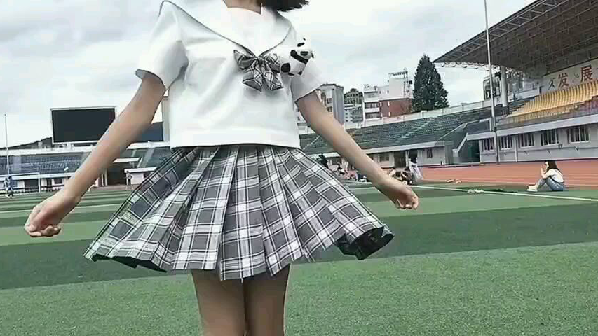 jk服少女转圈圈大合集,一次看个够!