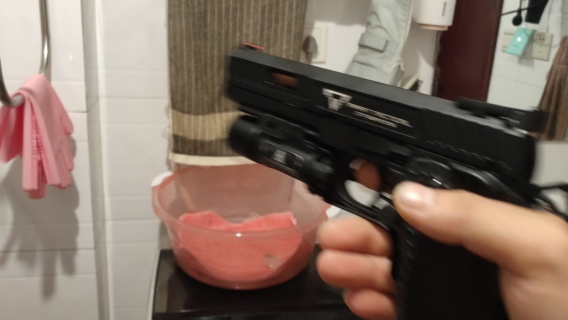 mst2011水弹枪飞机头改成软胶头后试射效果