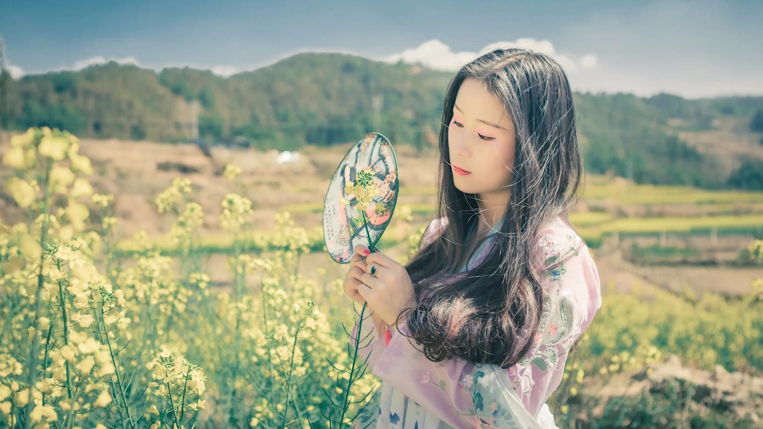 你是喜欢美景还是美女