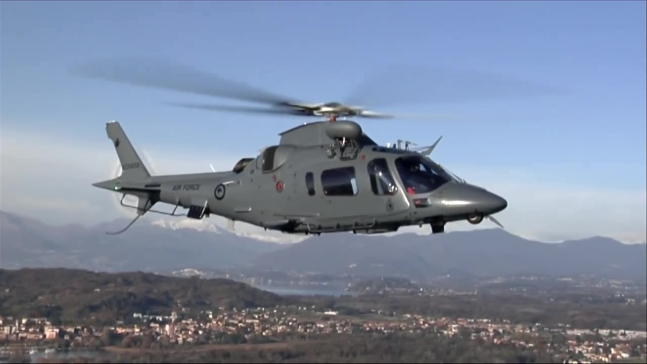 意大利莱昂纳多公司aw109m轻型双发武装直升机