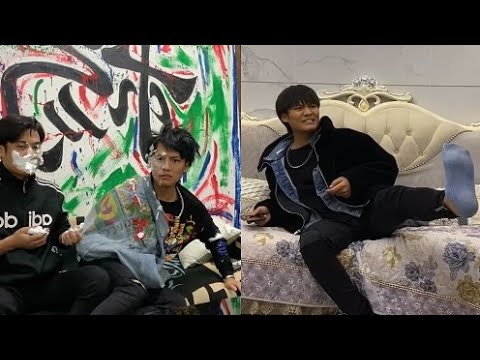 【抖音 tiktok 搞笑】##瘋狂小楊哥,你們最愛的小楊哥又來咯!# 抖音瘋狂小楊哥# 绝望,惊喜,无情,这是老弟第一个绝望星期7# 杨家的兄弟们,谁家可以借住一宿。暂时还不敢回家 @疯狂小杨