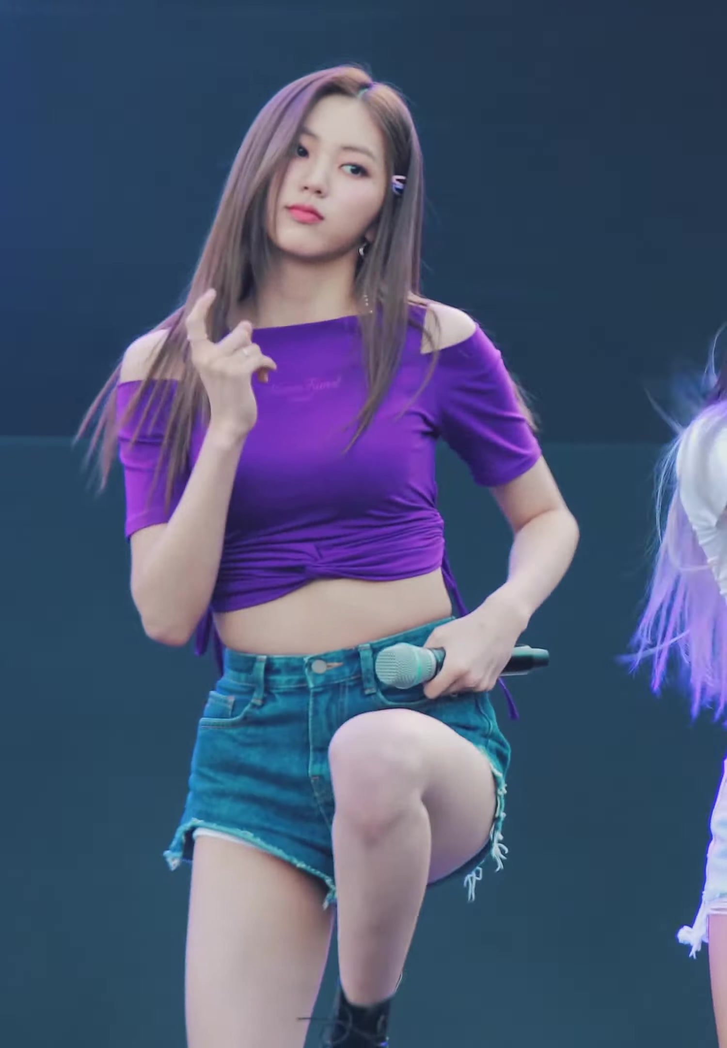 欧派爱豆全孝盛写真花絮