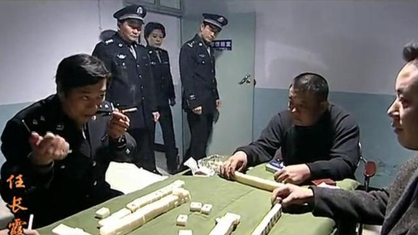 任长霞: 局长假装百姓报警, 所长忙着打麻将不出警, 直接就地革职