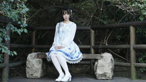 二次元萝莉,白丝船袜,性感宅舞