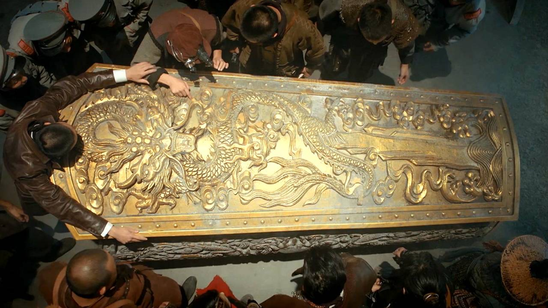 科幻片:未来城市建立摩天大楼,越往上越有钱,穷人只能住地下室