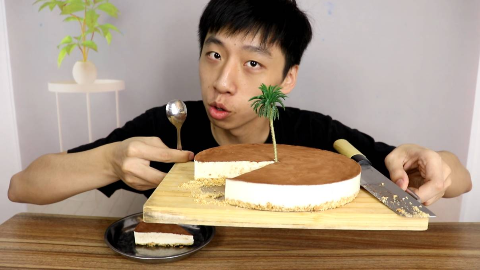 禁止转载 984 播放 5 弹幕 1 评论 0 50 喂 记录生活的蛋黄派 食0香蕉