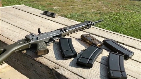俄罗斯卡拉什尼科夫公司新枪射击am17ak19ak308步枪ppk20冲锋枪mpya