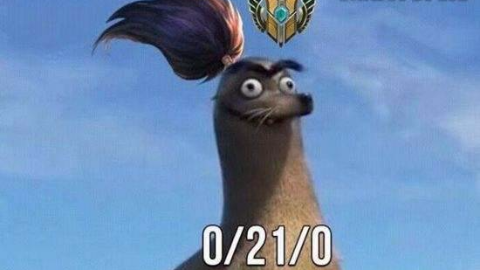 【lol鬼畜】0/21的亚索在峡谷里快乐的吹起了萧