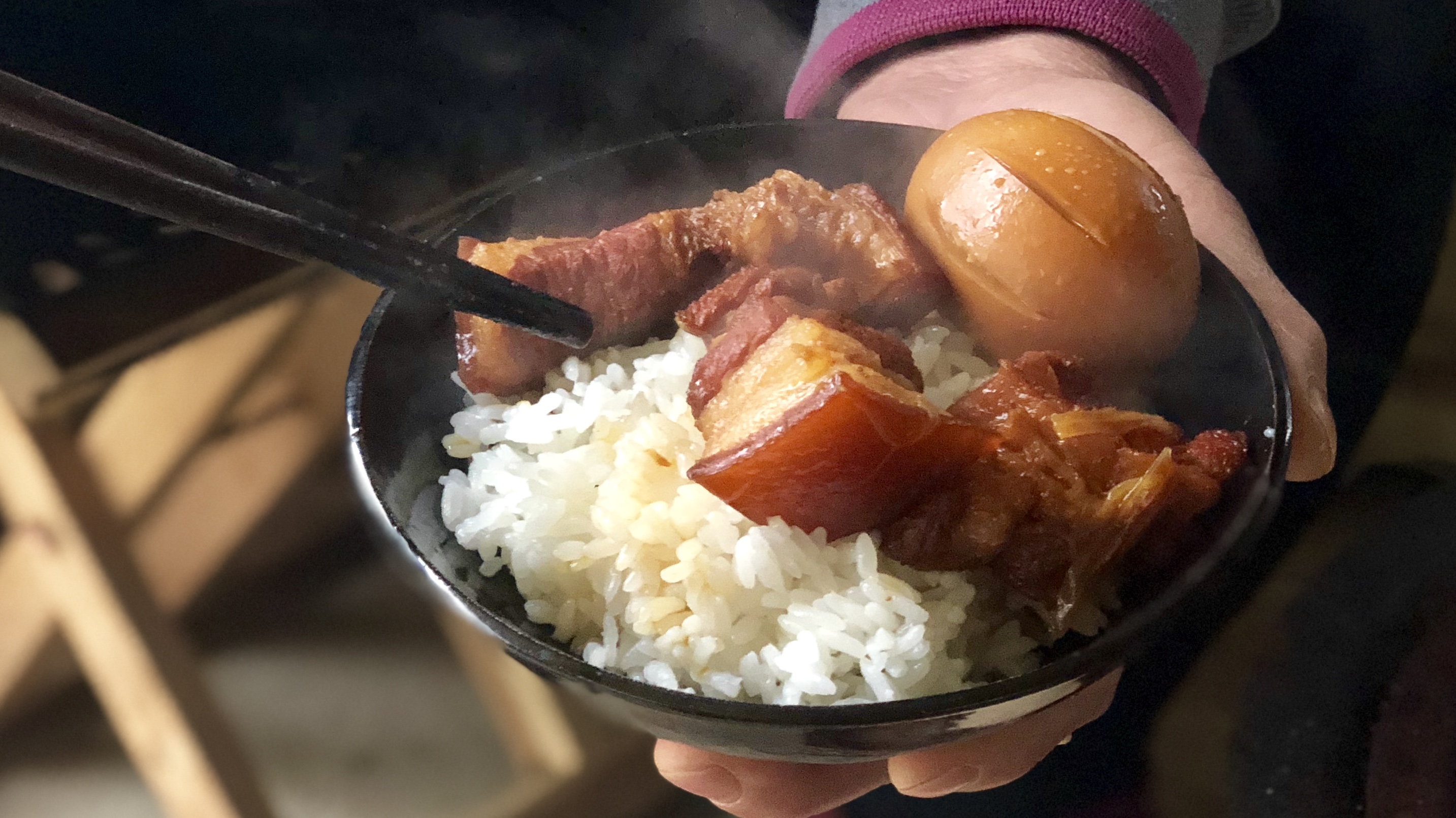 廚男王一刀:秘製紅燒肉,滿滿一大鍋,吃起來真過癮