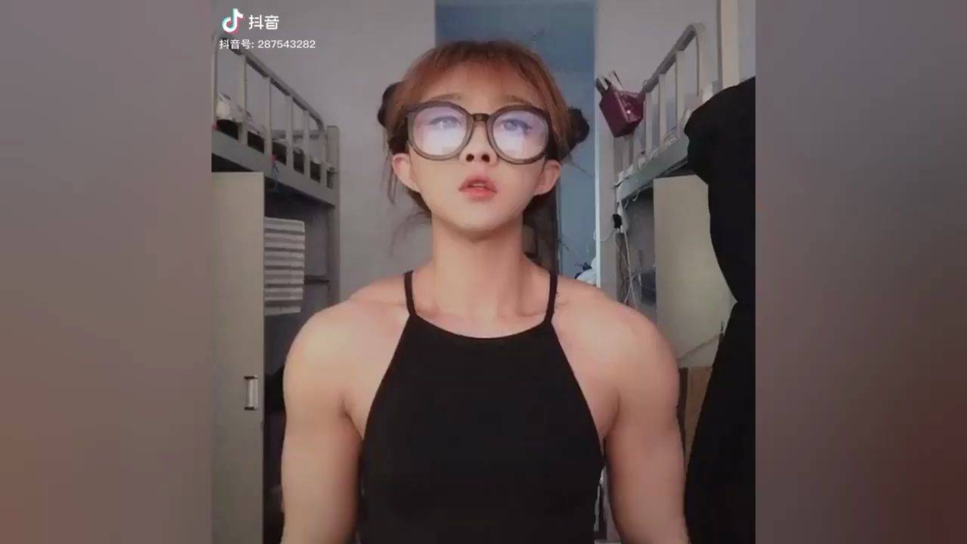 cos漫展可爱的女装大佬萌妹子四