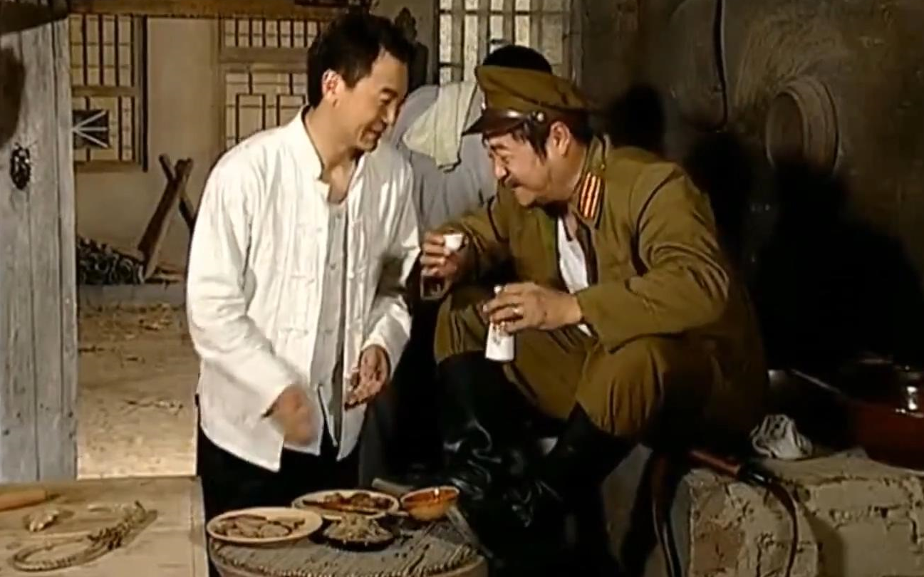【地下交通站】黄队长酱驴肉驴肝就小酒美滋滋! 药药切克脑, 驴肉火烧来一套! 窝头棒碴粥咸菜味道的不行! 第七期
