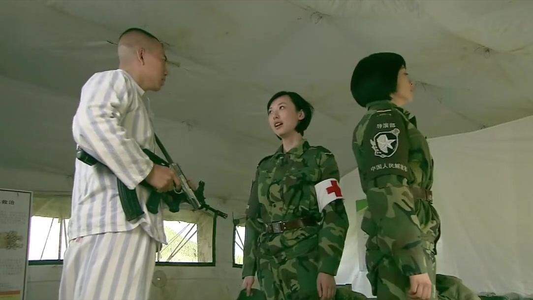 我是特种兵: 小庄竟忘了女友面前, 这下解释都难, 却被反咬了一口