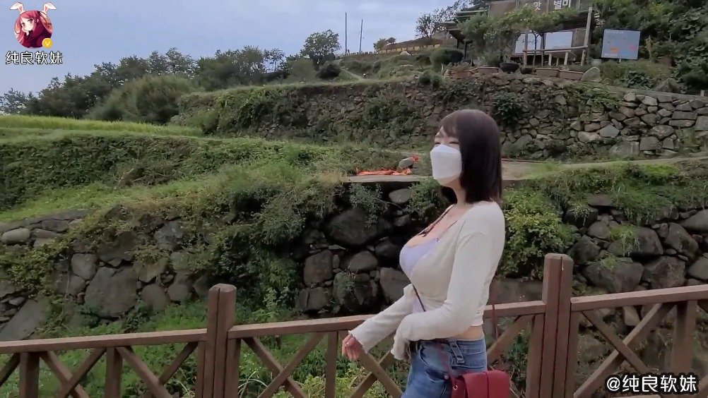 夏日女朋友带你去郊游 纯良软妹的微博视频