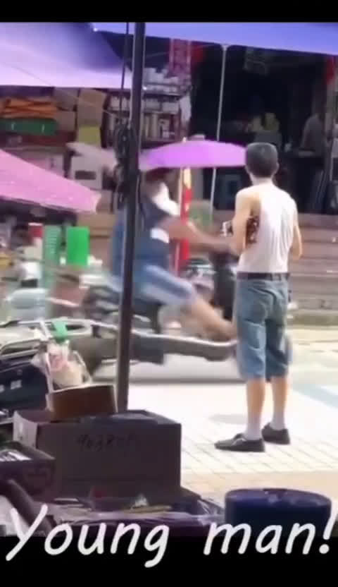 吾 辈 楷 模!笑到你肚子疼的微博视频...