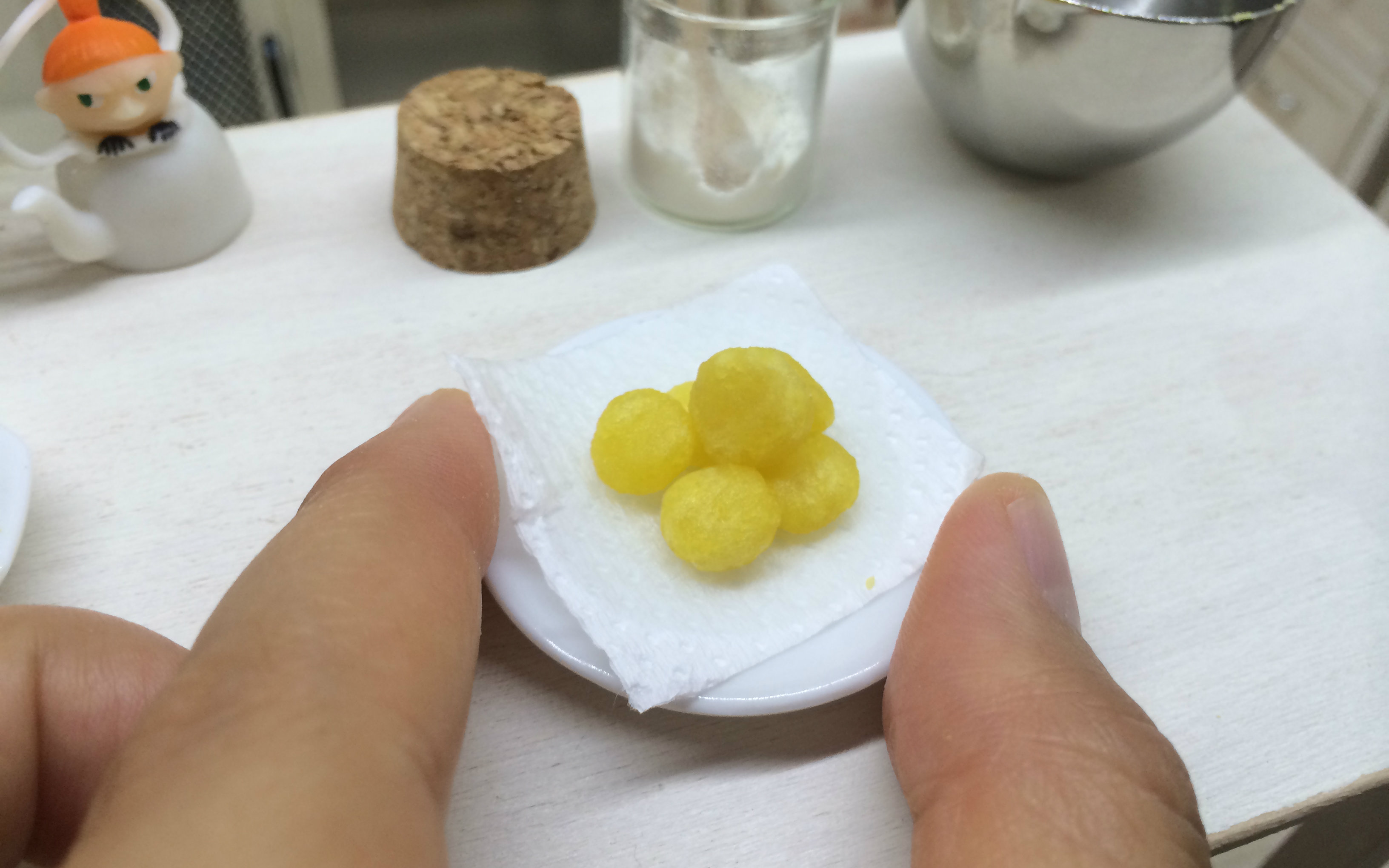 Q小菲虾-迷你烹饪迷你食玩【在迷你厨房里学做菜】—炸地瓜饼