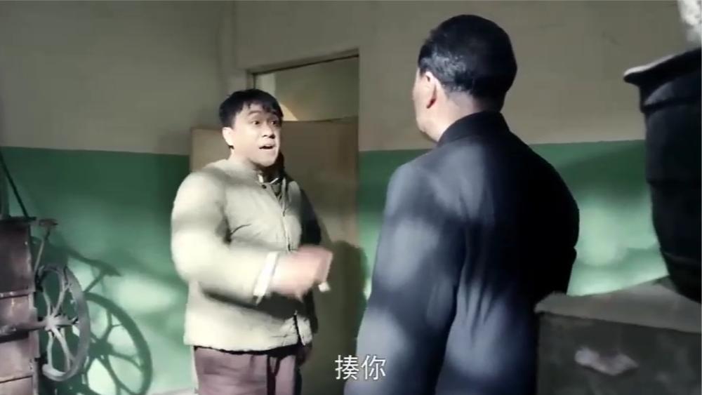 《四合院》邻居过年没菜吃, 傻柱一个办法, 竟直接弄来十斤猪肉