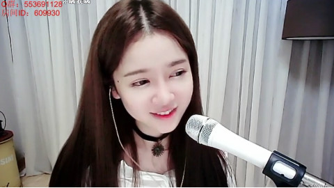 傻傻的小主播,竟然会唱了……
