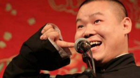 唱歌最高境界,跑调的让你忘了原唱