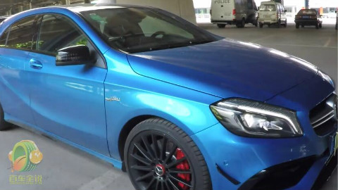 《百车短评》专怼小钢炮的奔驰A45 AMG丨百车全说丨三刀丨Autotalk