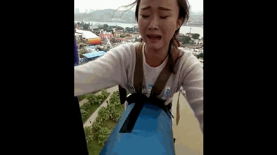 我想知道是谁这么狠心推下去的。