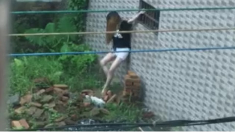 不论男女都胯下一凉