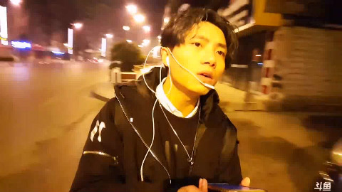 【街头尬唱】从未见过如此厚颜无耻之徒【卖血哥】