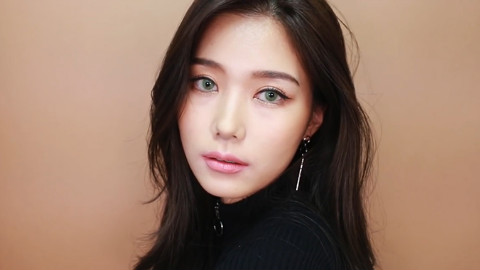 美芽| 两种唇色妆容画法 日常派对两不误