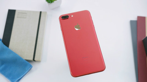 【soso字幕】MKBHD 全新红色iPhone7开箱 @Sofronio
