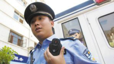 执法记录仪拍下的爆笑场面,奥斯卡欠你们一个小金人