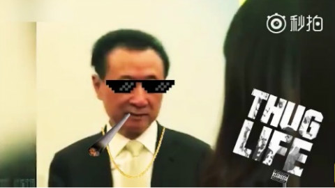 不识美妻刘强东,从不碰钱马云爹,订小目标王健林,普通家庭马化腾,不想上市顺丰王