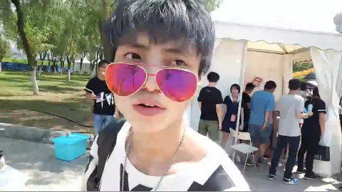 卖血哥武汉嘉年华主舞台演唱,现场好听到爆!【卖血日常】vol.22