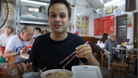 《吃货老外》广州街头寻美食