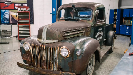 1946年生产的福特汽车,牛人拆开发动机,我就彻底服了!
