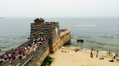 世界七大奇迹之首,中国最让外国惊叹的长城,其尽头居然在大海上