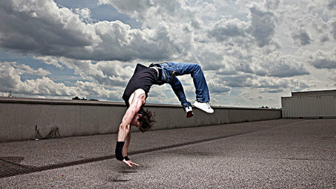 帅气高翻的动作要领