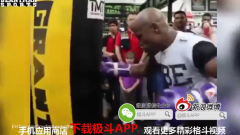 你真的会打沙袋?看看梅威瑟、帕奎奥是怎么打沙袋的