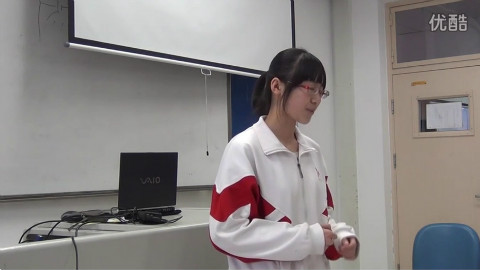 【人大附中】年轻版梁静茹,声音干净如水,人大附中于典小姐姐清唱《崇拜》让人心醉
