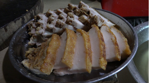 【木易苏野趣】下雨天,啥都干不了,在家做碗扣肉吧