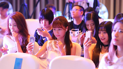 《科技早报》某宝造富 女主播一夜赚套房子