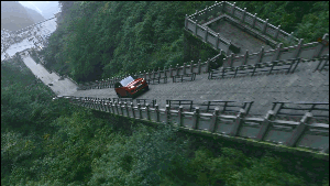 路虎揽胜-天门山999阶梯自驾游