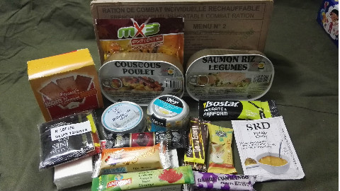 军粮试吃:法军2号口粮摩洛哥风味鸡肉饭+鲑鱼肉酱