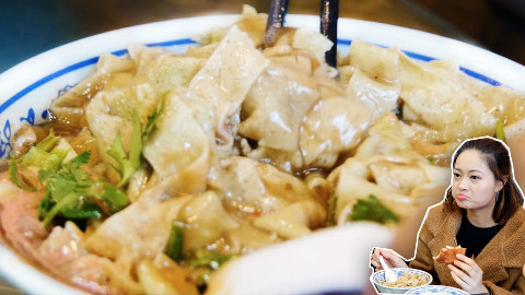 这家店竟然用煎饼果子做菜!3块5一大碗,一早上卖出400份!@盗月社