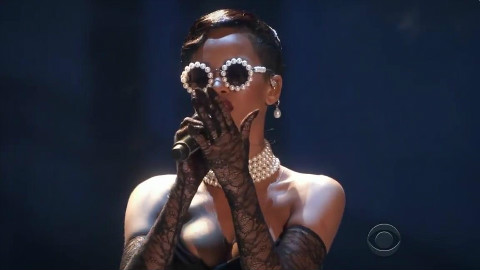 蕾哈娜Rihanna - Diamonds 维多利亚的秘密时装秀2012
