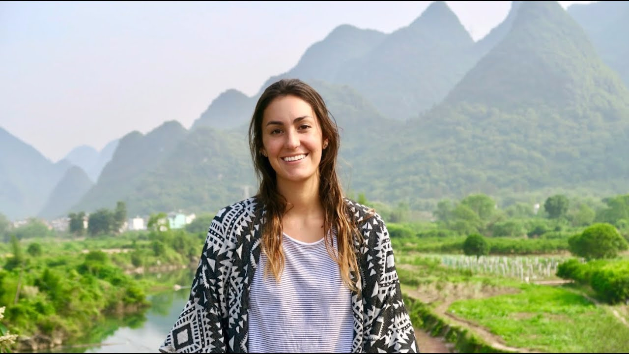 美国妞poppy:1个外国女生在中国呆了1年后.表示再也不想离开了