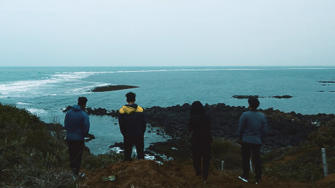 海南VLOG 第一期 跟小伙伴们一起环岛,爬山、篝火、沙滩、露营
