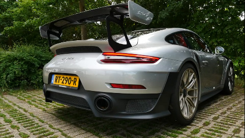 第一人称 保时捷 911 GT2 RS vs Turbo S 0到250KMh 声浪 高速