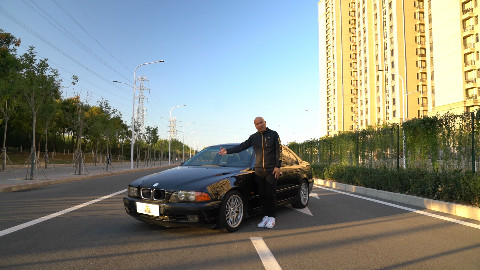 不到5万块 买1995年的老宝马 媳妇不同意?