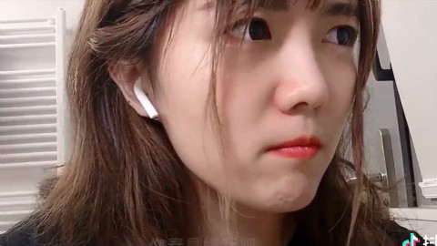 现在有好多男生都说,等我玩够了就找个老实人娶了。在这里我想替我们老实人说句话,你们到底什么时候玩够!
